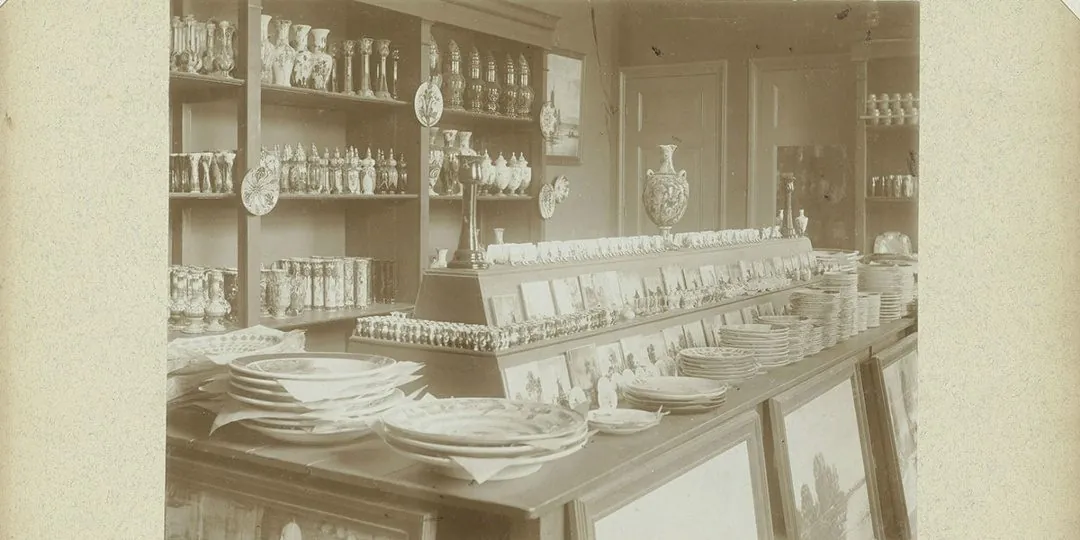 Rozenburg's wares.