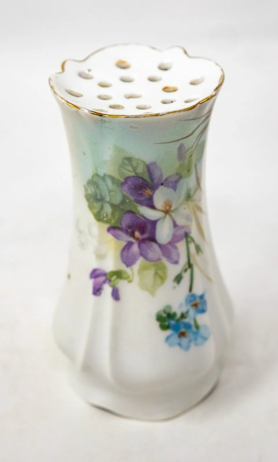 A hat-pin holder, from the Cupsicum collection.