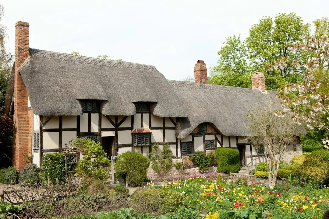 The Hathaway family cottage, birthplace of Shakespeare's wife.